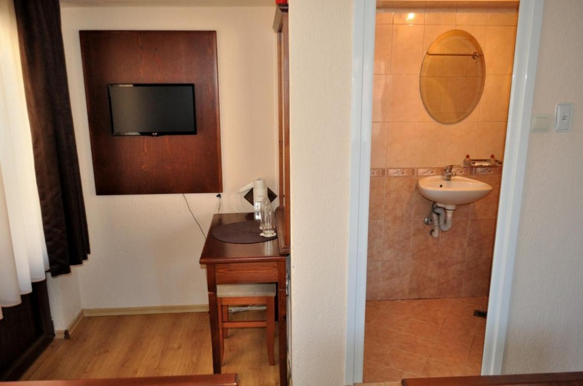 Spartak Family Hotel Szmoljan Szoba fotó